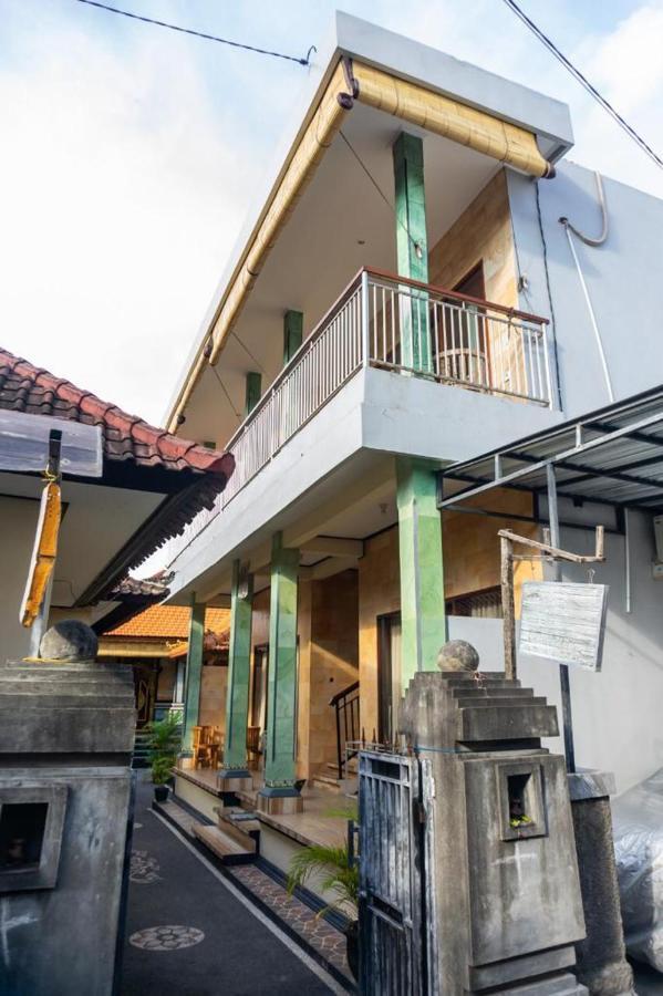 Ika Homestay Canggu Esterno foto