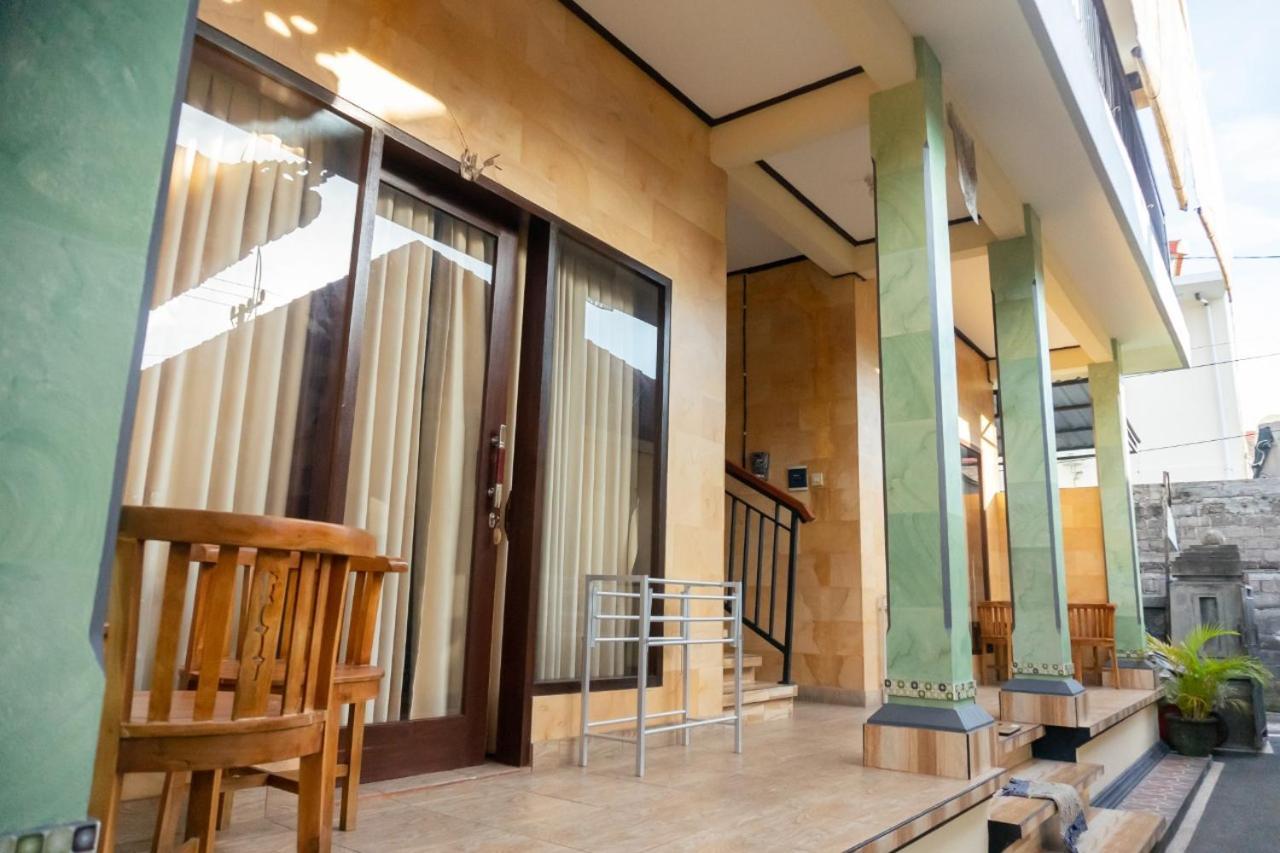 Ika Homestay Canggu Esterno foto